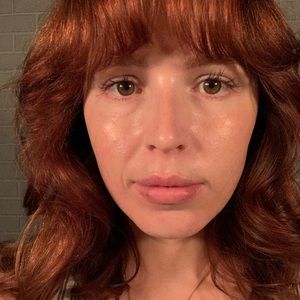 Meet your Posher, Claire